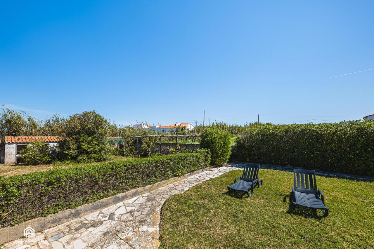 Casa A Beira Mar - Countryhouse With Ocean View Sao Pedro da Cadeira Екстер'єр фото